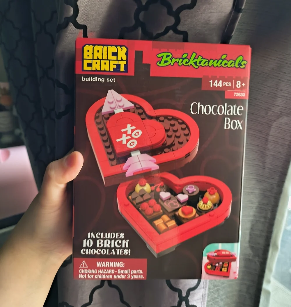 Brick Craft Bricktanicals Building Set Valentines Candy Chocolate Box NEW